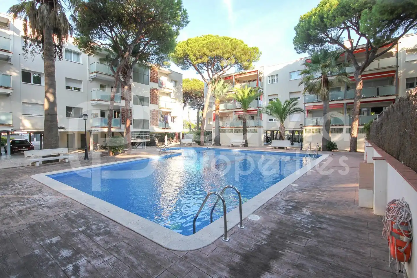 Piscina de Pis en venda en Castelldefels amb Traster, Alarma i Piscina comunitària
