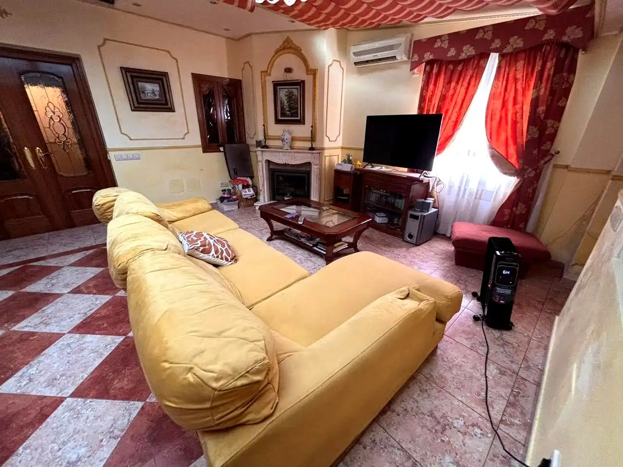 Living room of Detached homes for sale in Madrid  with Air Conditioner, Heating and Terrace