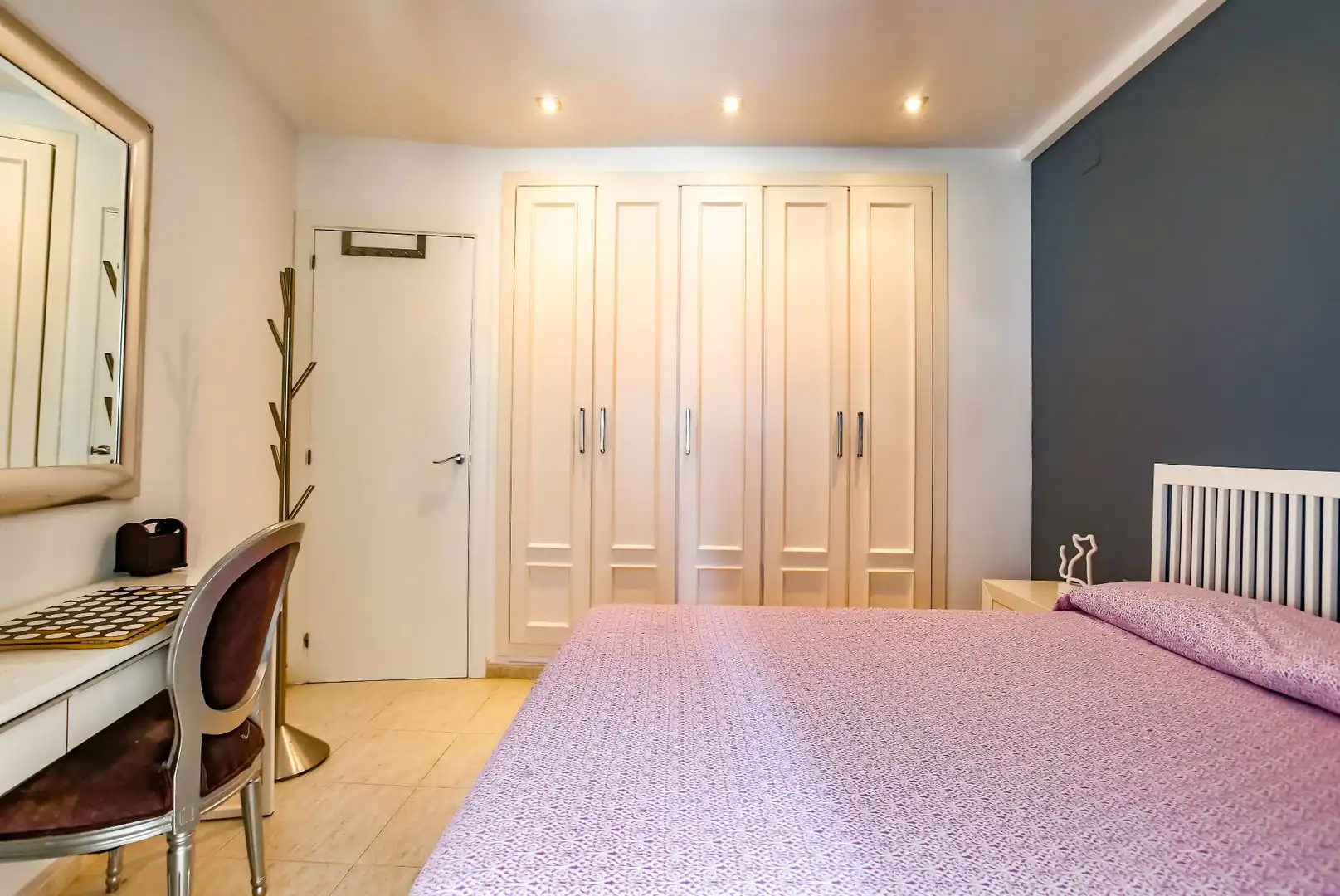 Bedroom of Flat for sale in Sitges  with Air Conditioner, Heating and Terrace