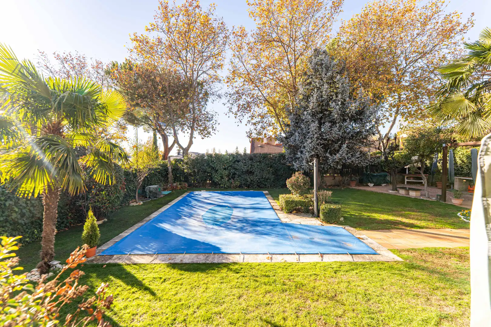 Piscina de Casa adosada en venda en Torrelodones amb Calefacció, Jardí privat i Terrassa