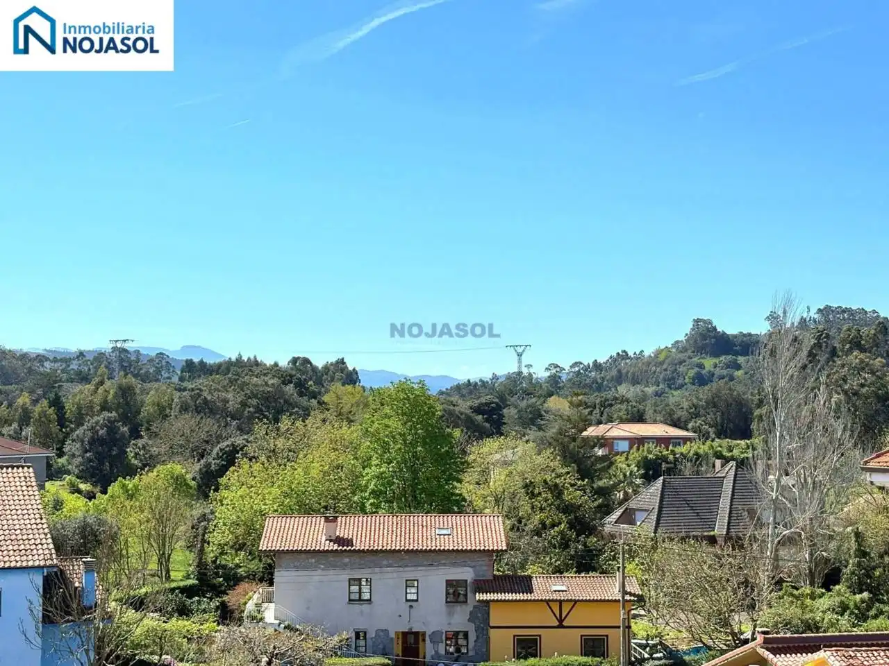 Wohnung zur Miete in Noja mit Heizung, Terrasse und Möbliert