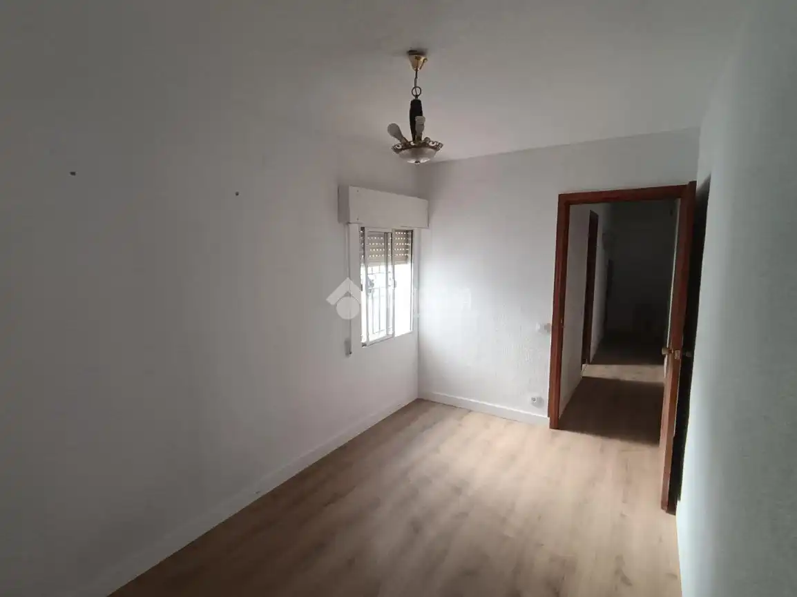 Schlafzimmer von Wohnung zur Miete in Calera y Chozas mit Balkon