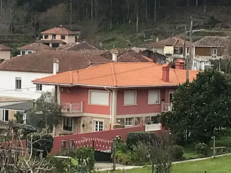 Außenansicht von Haus oder Chalet zur Miete in O Rosal   mit Heizung, Privatgarten und Terrasse