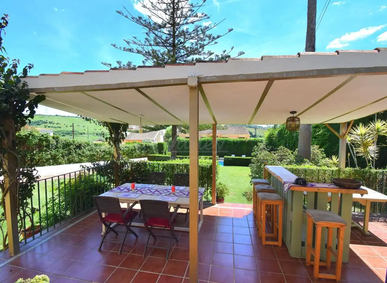 Terrassa de Casa o xalet en venda en Los Barrios amb Jardí privat, Terrassa i Traster