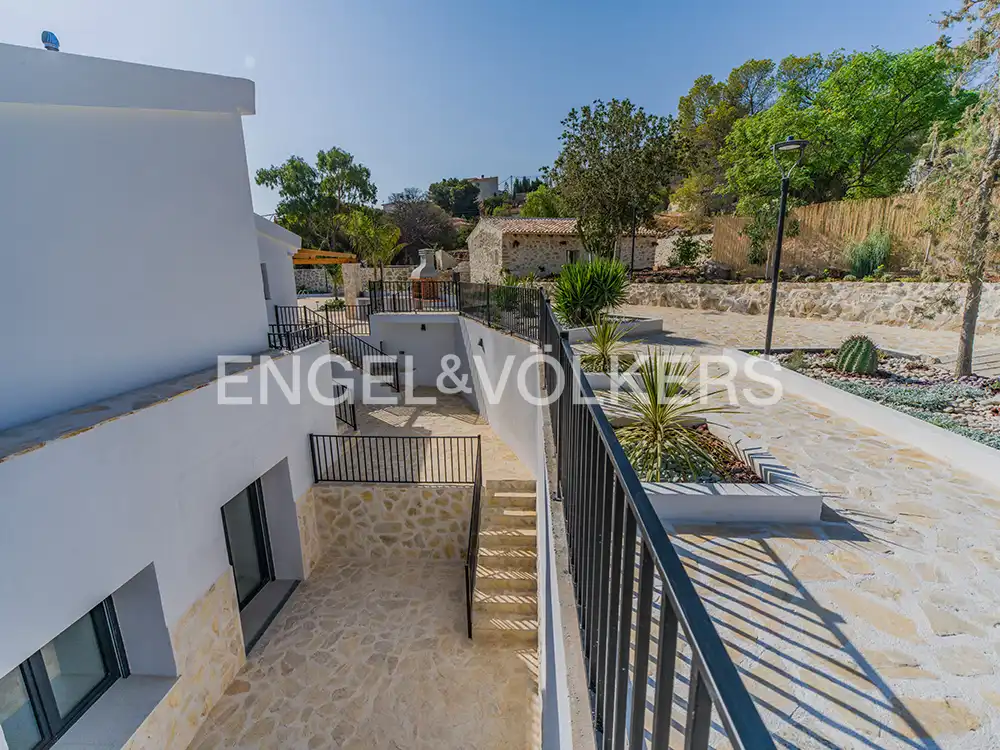 Terrassa de Casa o xalet en venda en El Campello amb Aire condicionat, Calefacció i Jardí privat