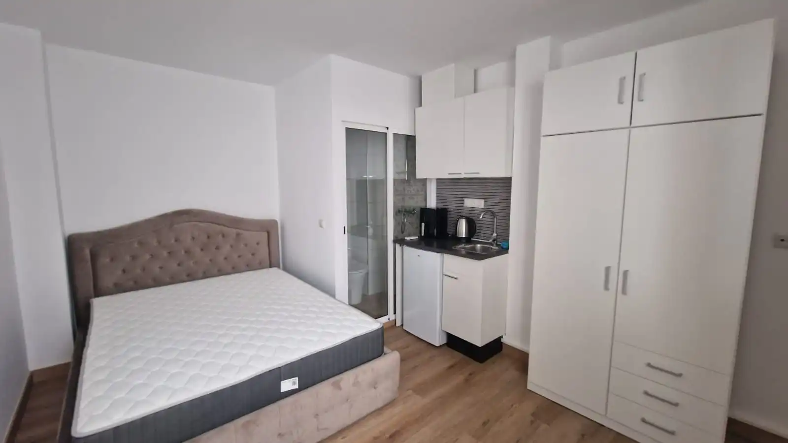 Bedroom of Buildings for sale in Barcelona