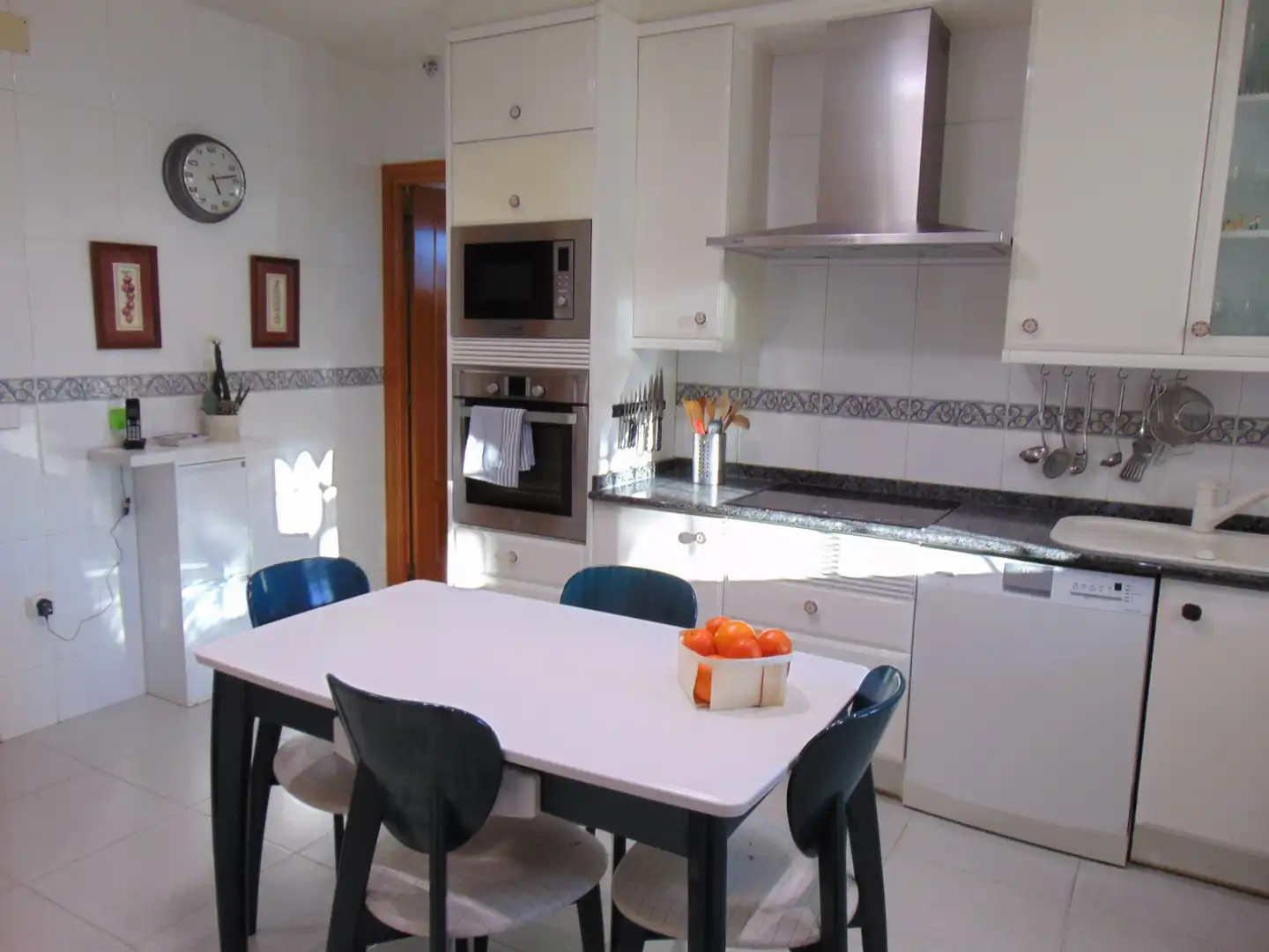 Cuina de Casa o xalet en venda en Colmenar Viejo amb Aire condicionat, Calefacció i Jardí privat