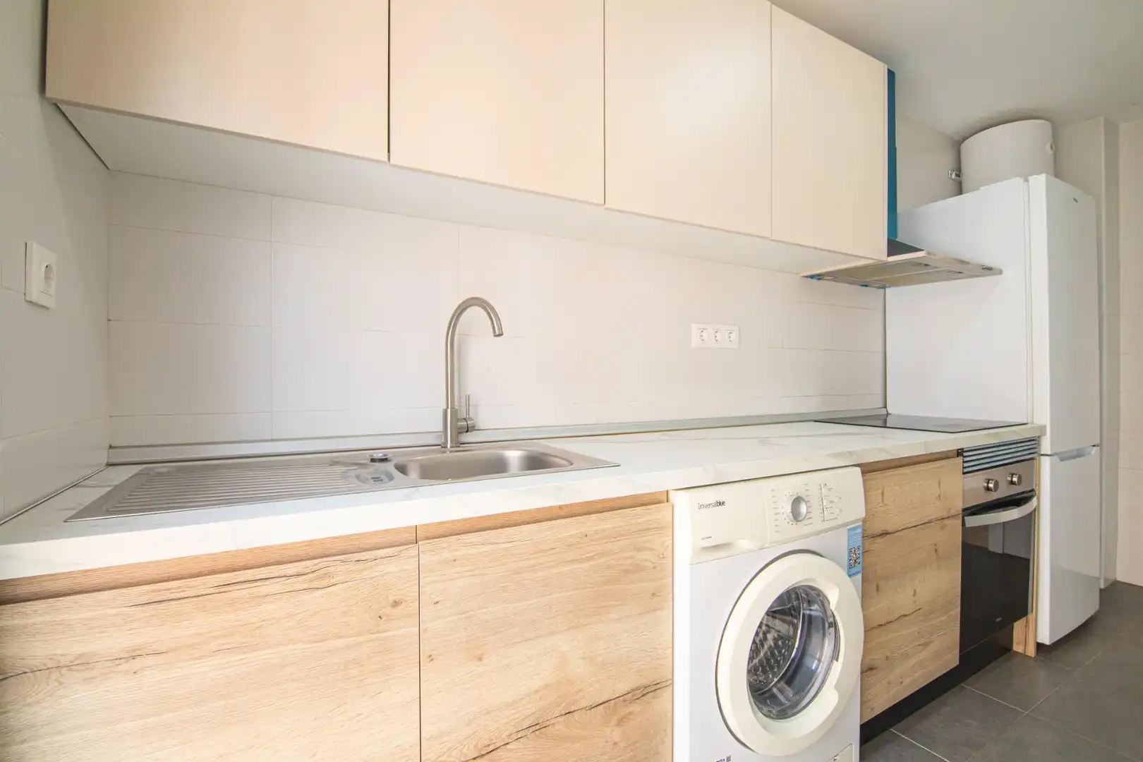 Kitchen of Flat for sale in Elche / Elx  with Furnished