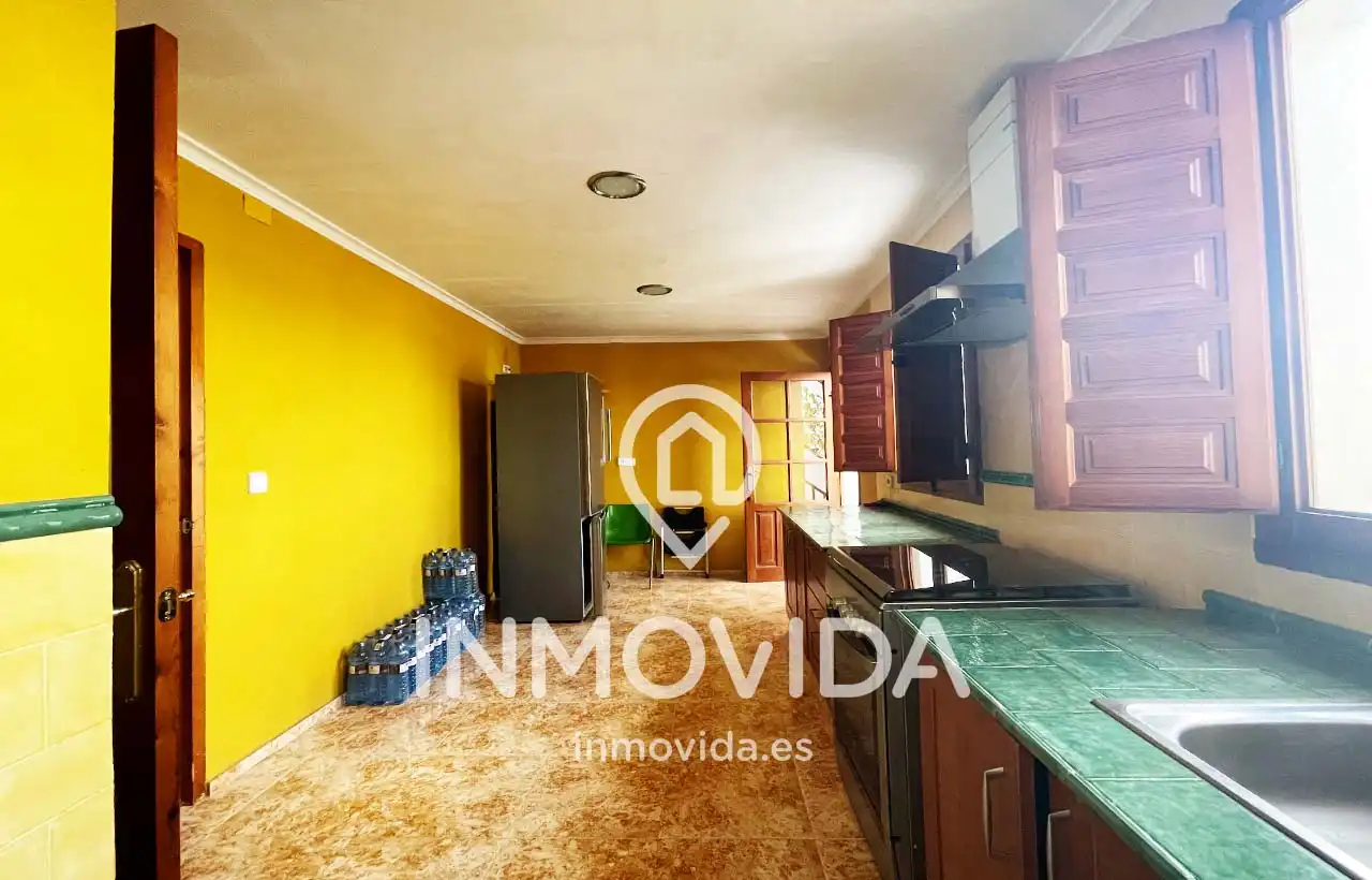 Cuina de Casa o xalet en venda en Xàtiva amb Aire condicionat, Terrassa i Traster