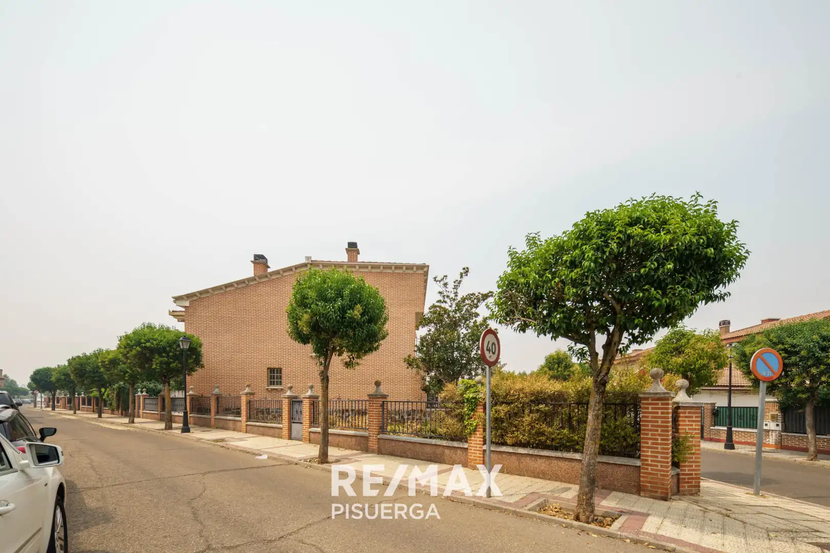 Chalet con jardín en venta en Calle Castilla y León 1, imagen 5