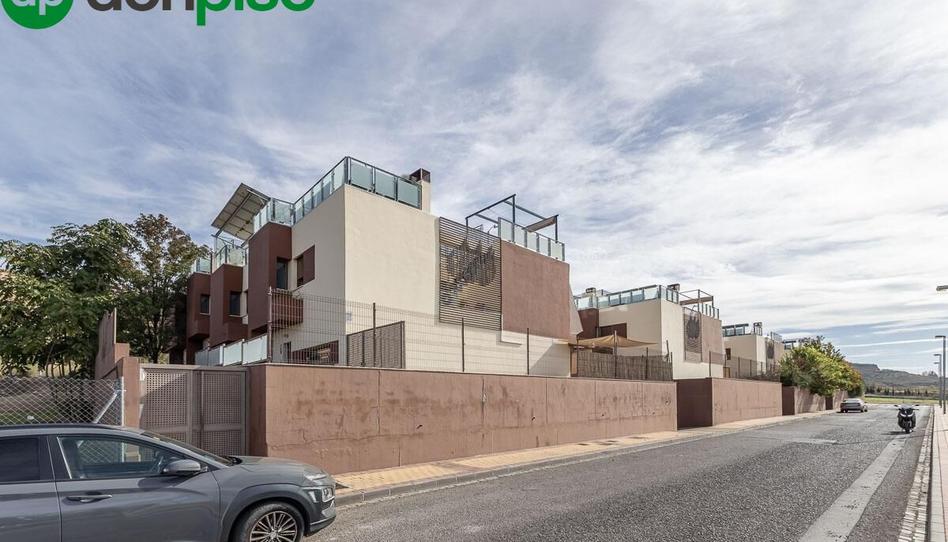 Foto 1 de Casa adosada en venda a Calle Lince, 8, Jun, Granada