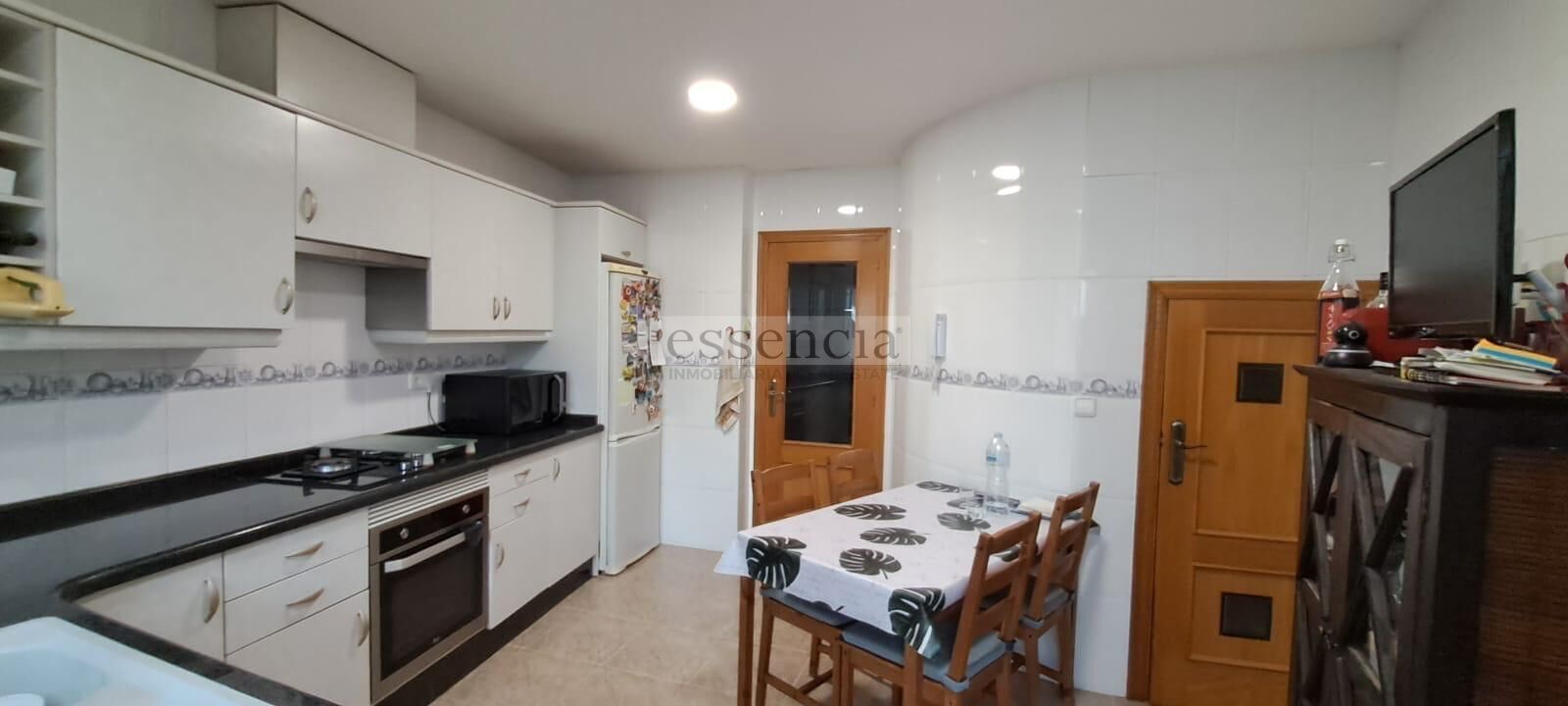 Kitchen of Single-family semi-detached for sale in Gandia  with Air Conditioner, Private garden and Terrace