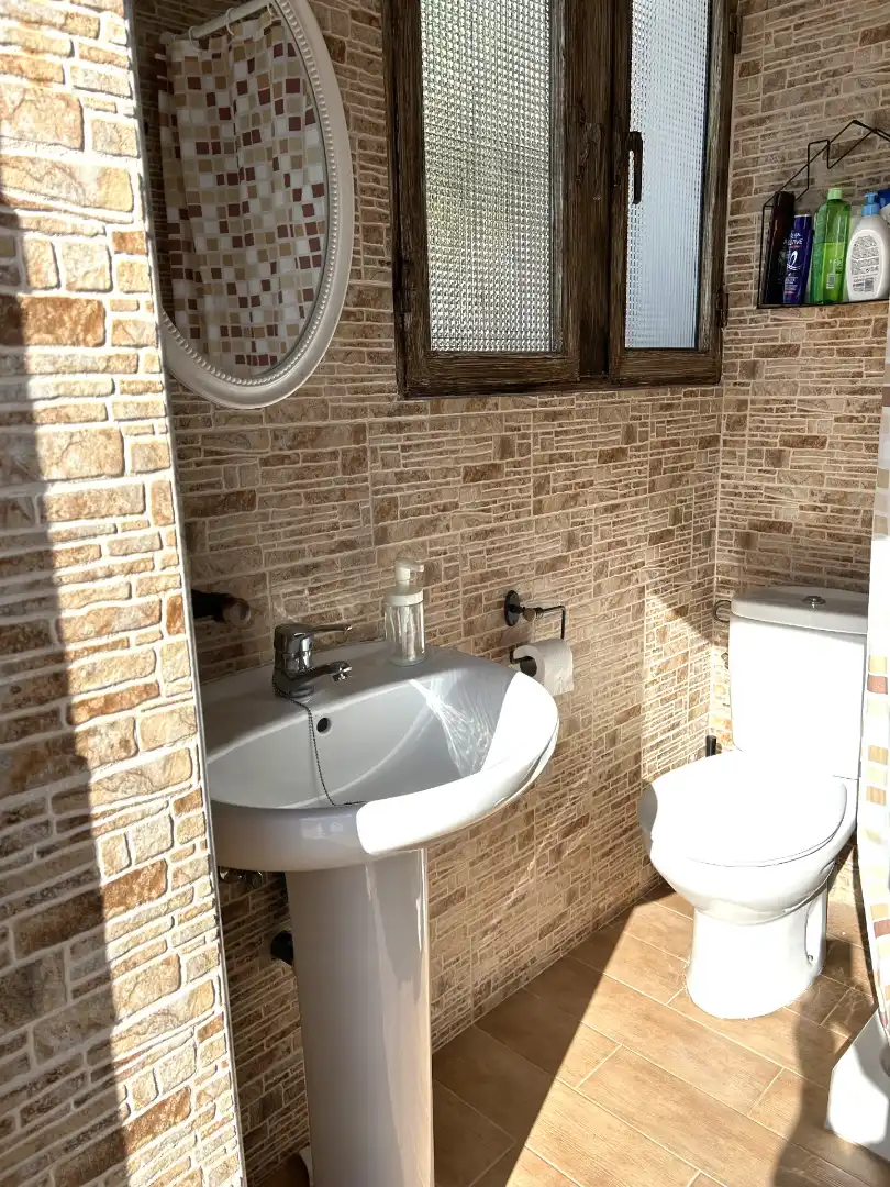 Badezimmer von Haus oder Chalet zum Verkauf in Alhaurín de la Torre mit Klimaanlage, Heizung und Privatgarten