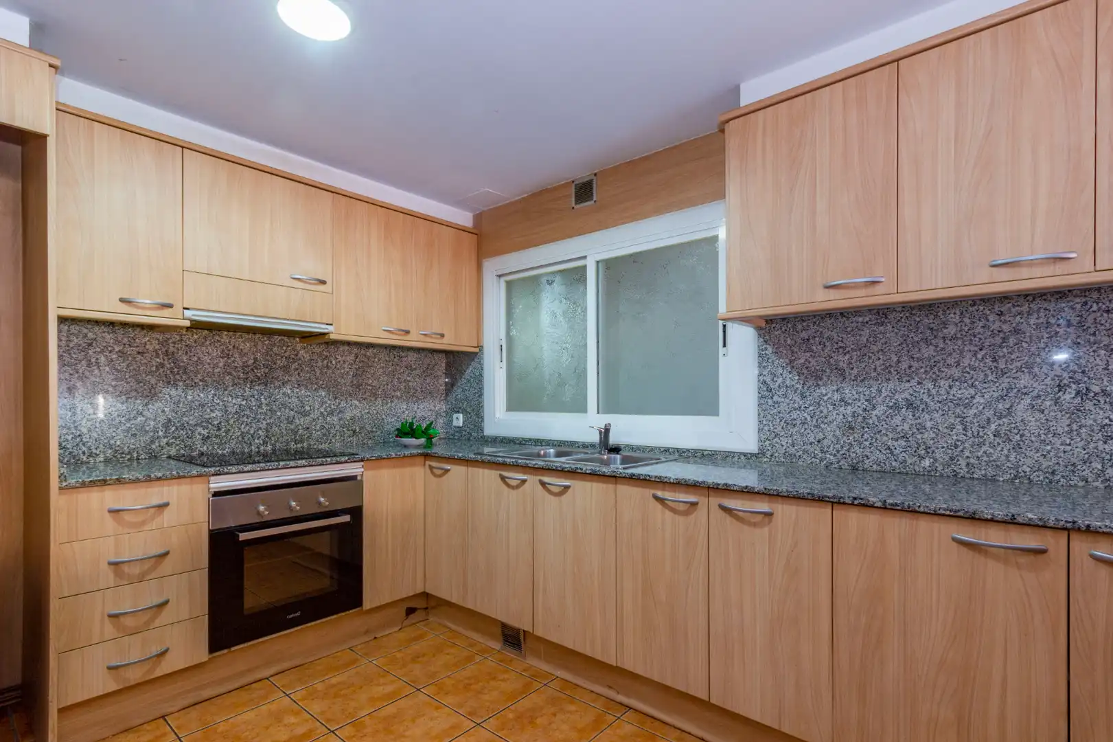 Appartamento con ascensore in vendita a Carrer de Joanot Martorell, imagen 3