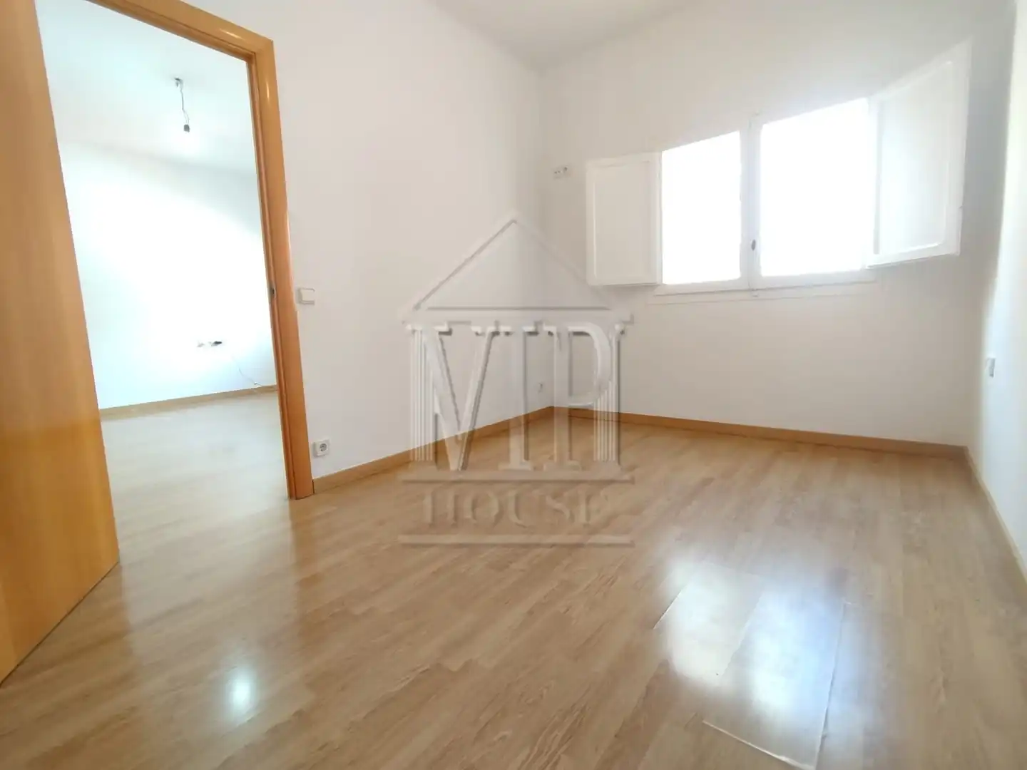 Dormitori de Pis en venda en Badalona amb Parquet
