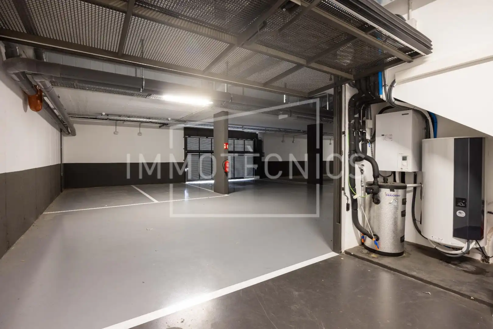 Parking de Dúplex en venta en L'Ametlla del Vallès con Calefacción, Jardín privado y Terraza