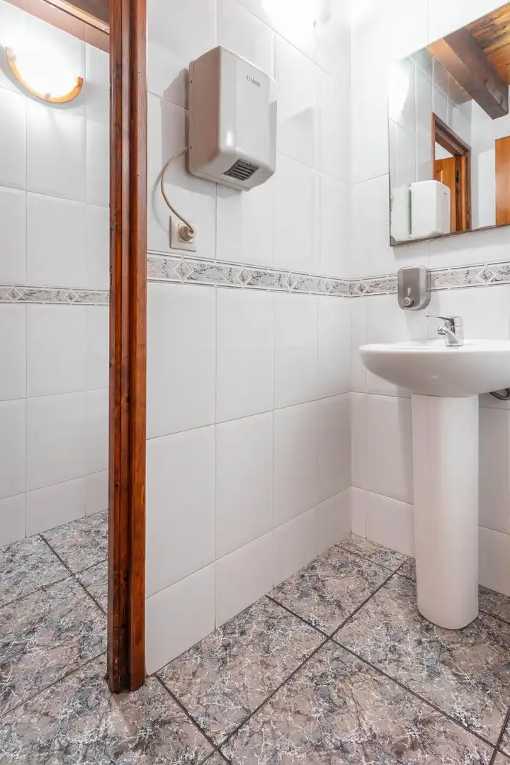 Baño de Casa o chalet en venta en Caso con Calefacción, Jardín privado y Terraza