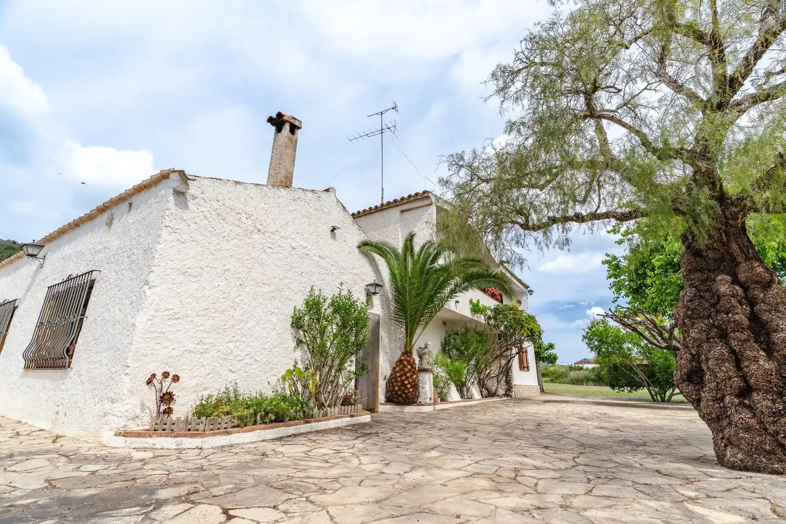 Vista exterior de Casa o xalet en venda en Vespella de Gaià amb Calefacció, Terrassa i Balcó