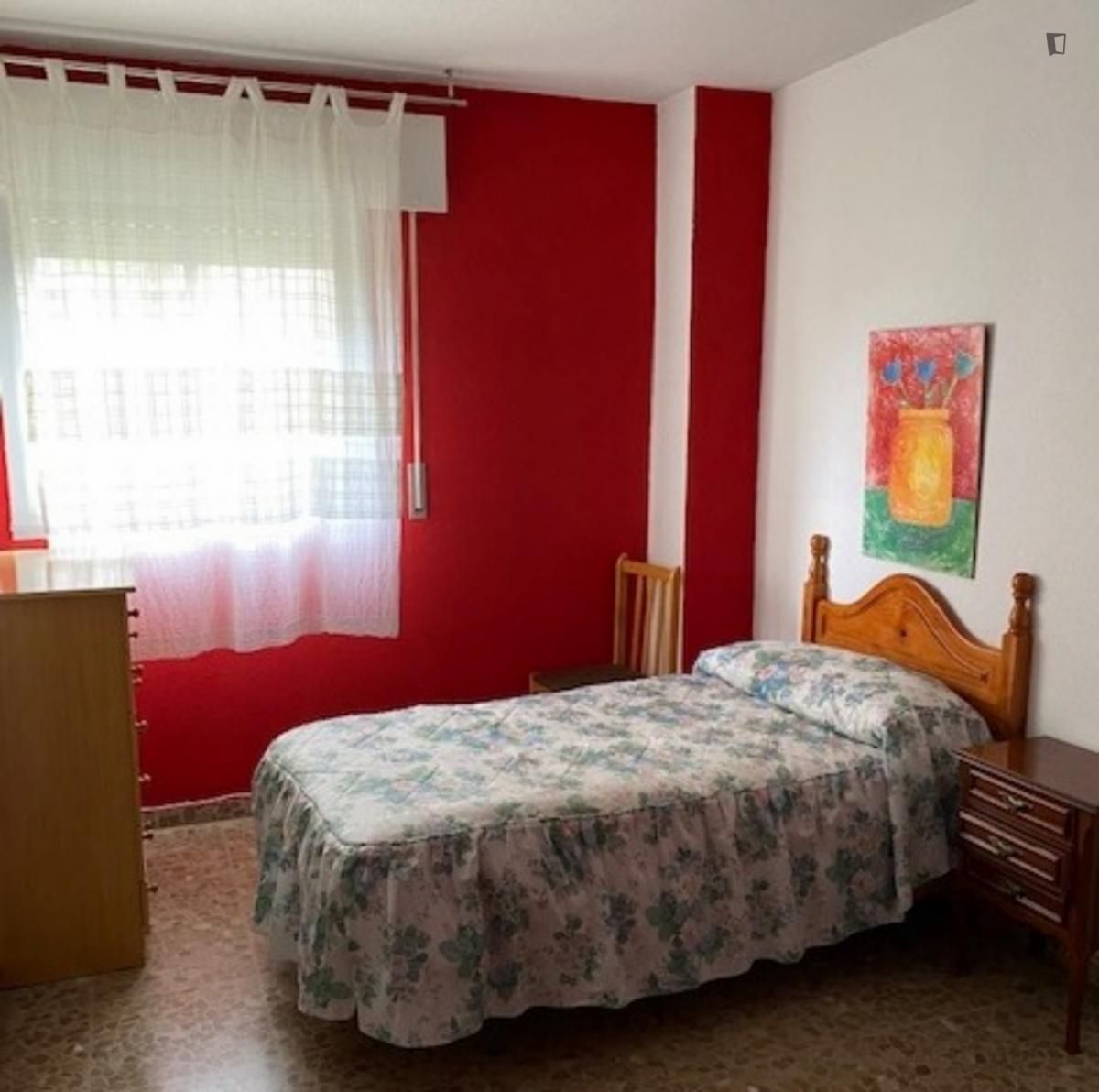 Apartment to share in Parque Ayala - Jardín de la Abadía - Huelín