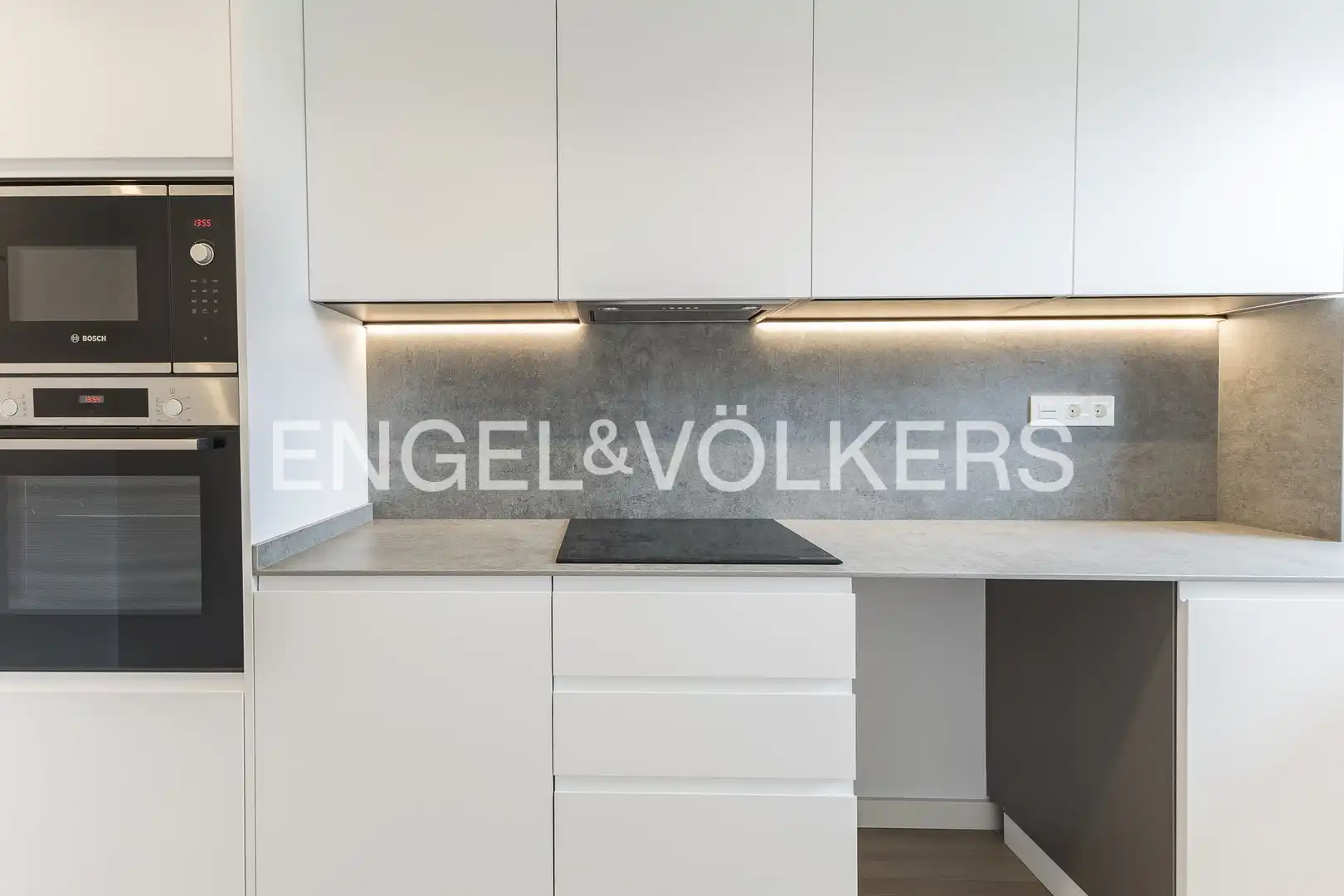 Kitchen of Flat for rent in Esplugues de Llobregat  with Air Conditioner, Heating and Parquet flooring