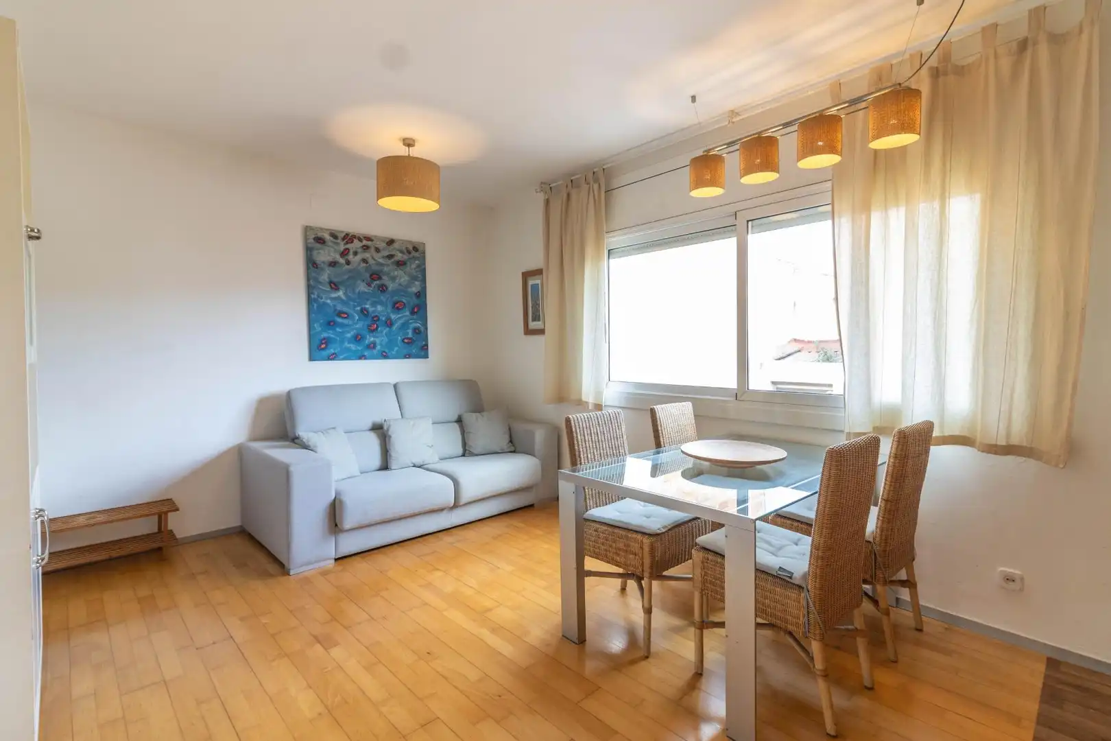 Sala d'estar de Àtic en venda en Barcelona amb Calefacció, Parquet i Moblat