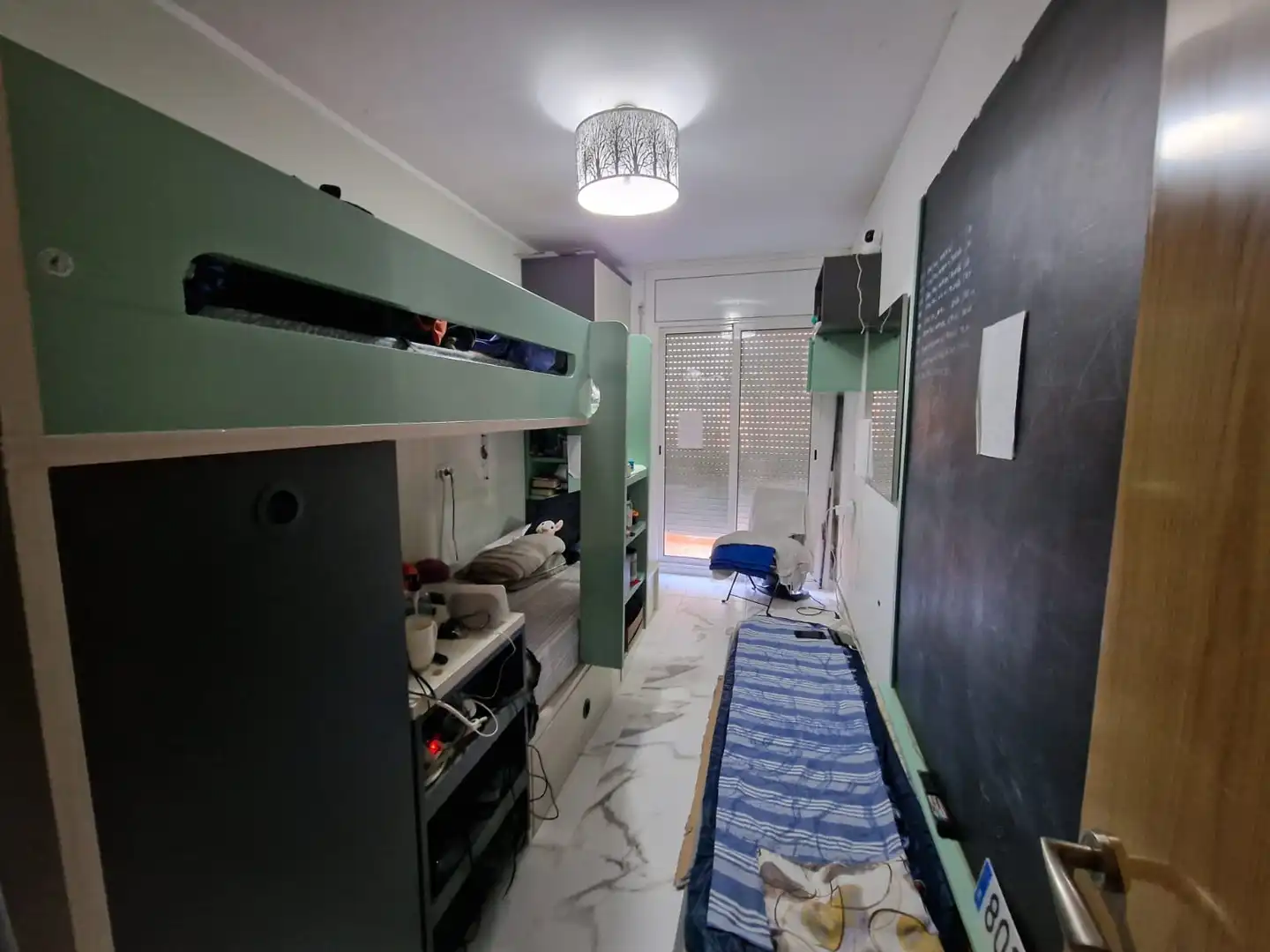 Cocina de Piso en venta en Badalona con Trastero, Horno y Balcón