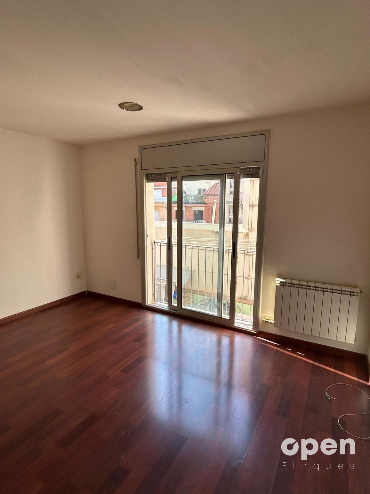 Dormitori de Pis en venda en Terrassa amb Calefacció i Parquet