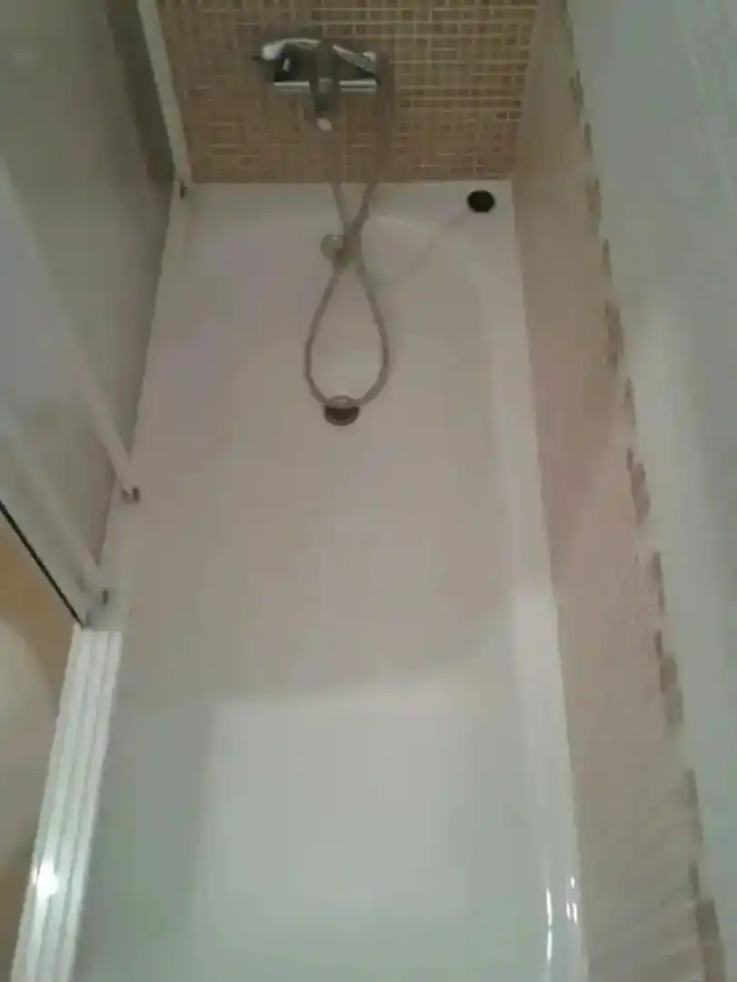 Badezimmer von Wohnungen zum Verkauf in Malpica de Bergantiños mit Heizung, Möbliert und Ofen