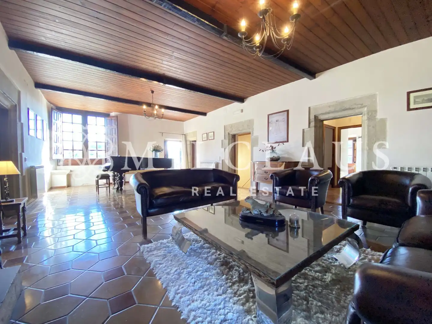 Sala d'estar de Finca rústica en venda en Talamanca amb Aire condicionat, Calefacció i Jardí privat