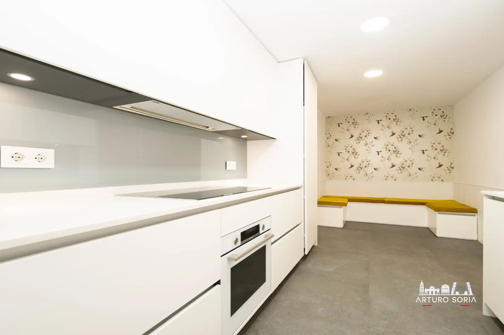 Cocina de Piso de alquiler en Madrid con Aire acondicionado, Trastero y Lavadora