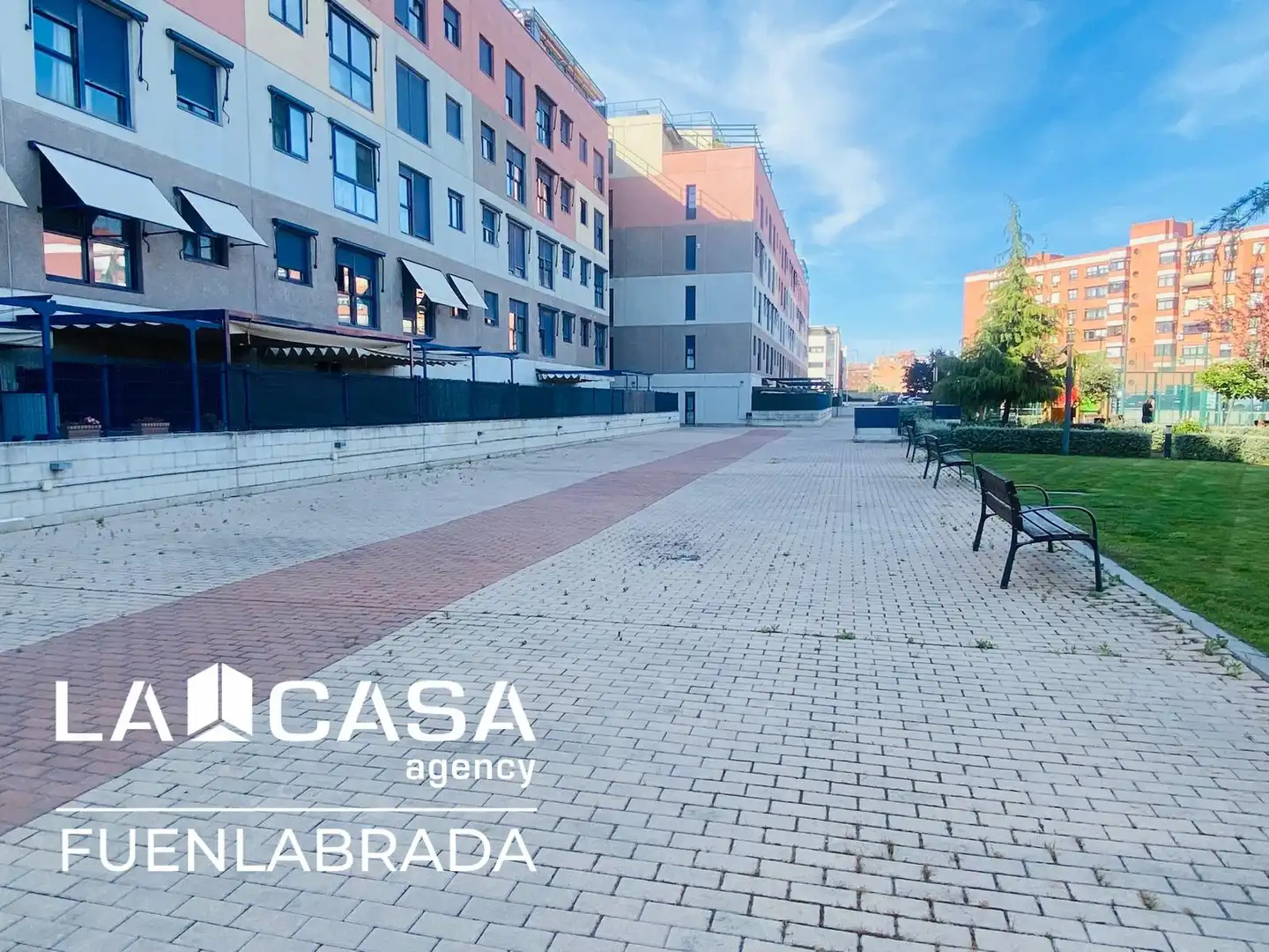 Vista exterior de Pis en venda en Fuenlabrada amb Aire condicionat, Traster i Piscina