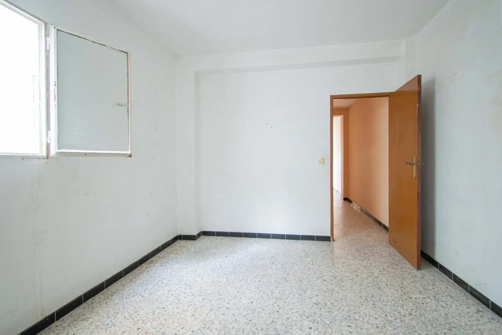 Casa adosada en venta en Sevilla con Aire acondicionado y Balcón