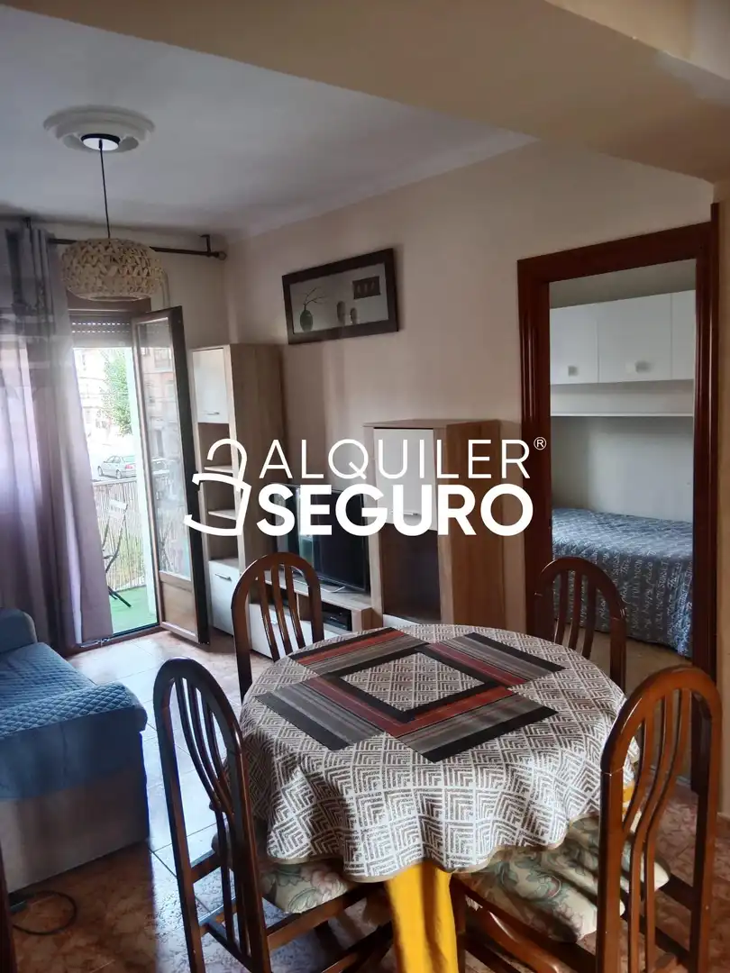 Wohnzimmer von Wohnung zur Miete in Oviedo  mit Heizung, Terrasse und Möbliert