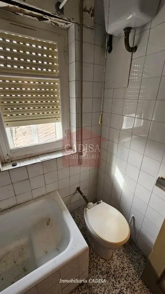 Baño de Casa o chalet en venta en Calvarrasa de Abajo con Jardín privado, Trastero y Amueblado
