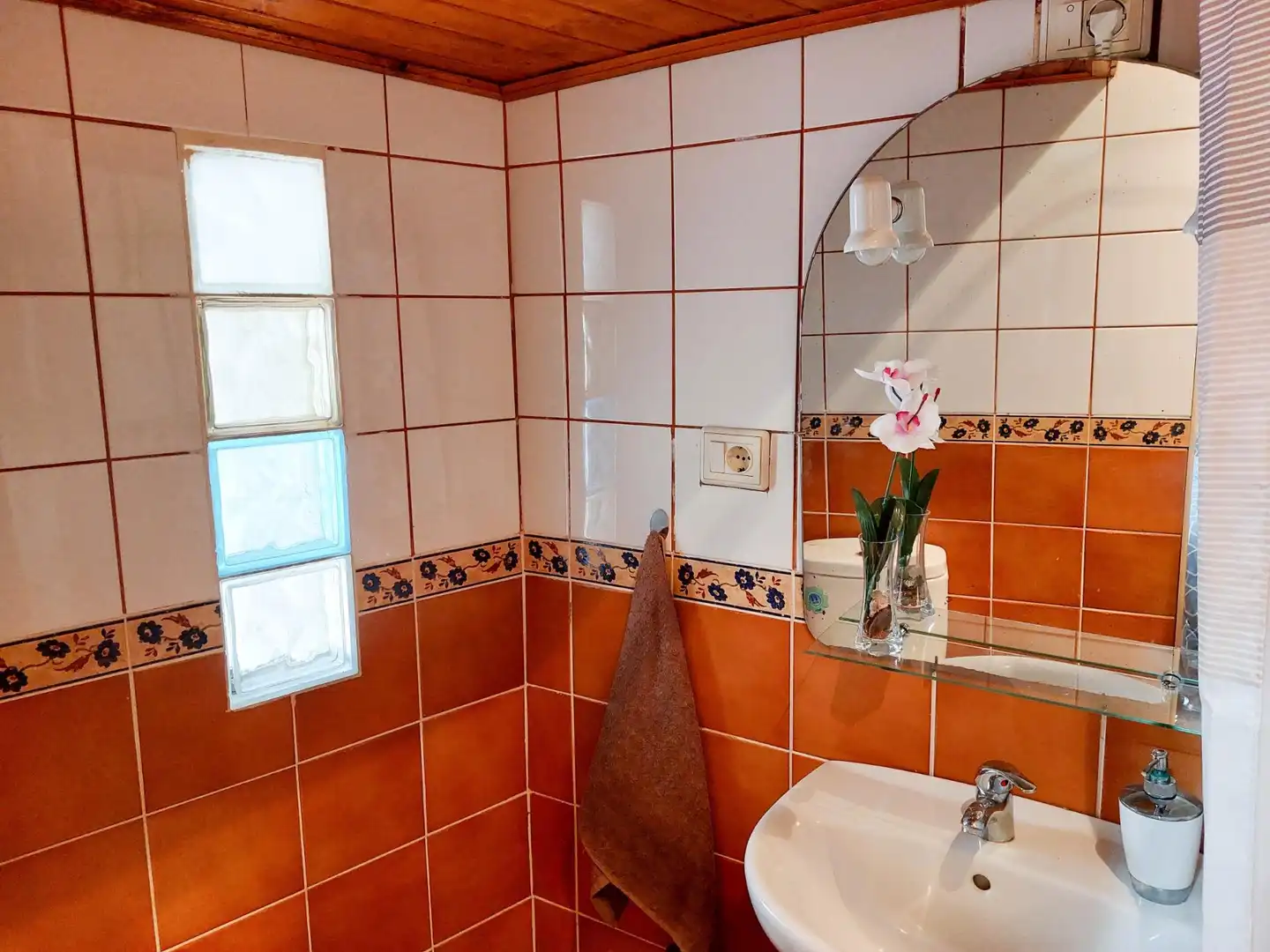Baño de Finca rústica en venta en Hermigua con Jardín privado, Terraza y Amueblado