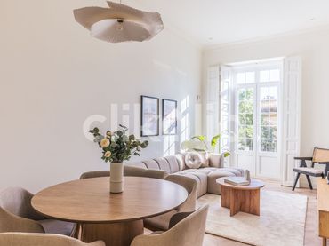 Piso con ascensor en venta en Sur