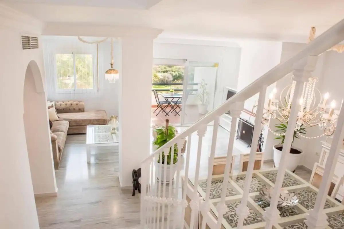 Dúplex de alquiler en Marbella con Terraza y Piscina comunitaria