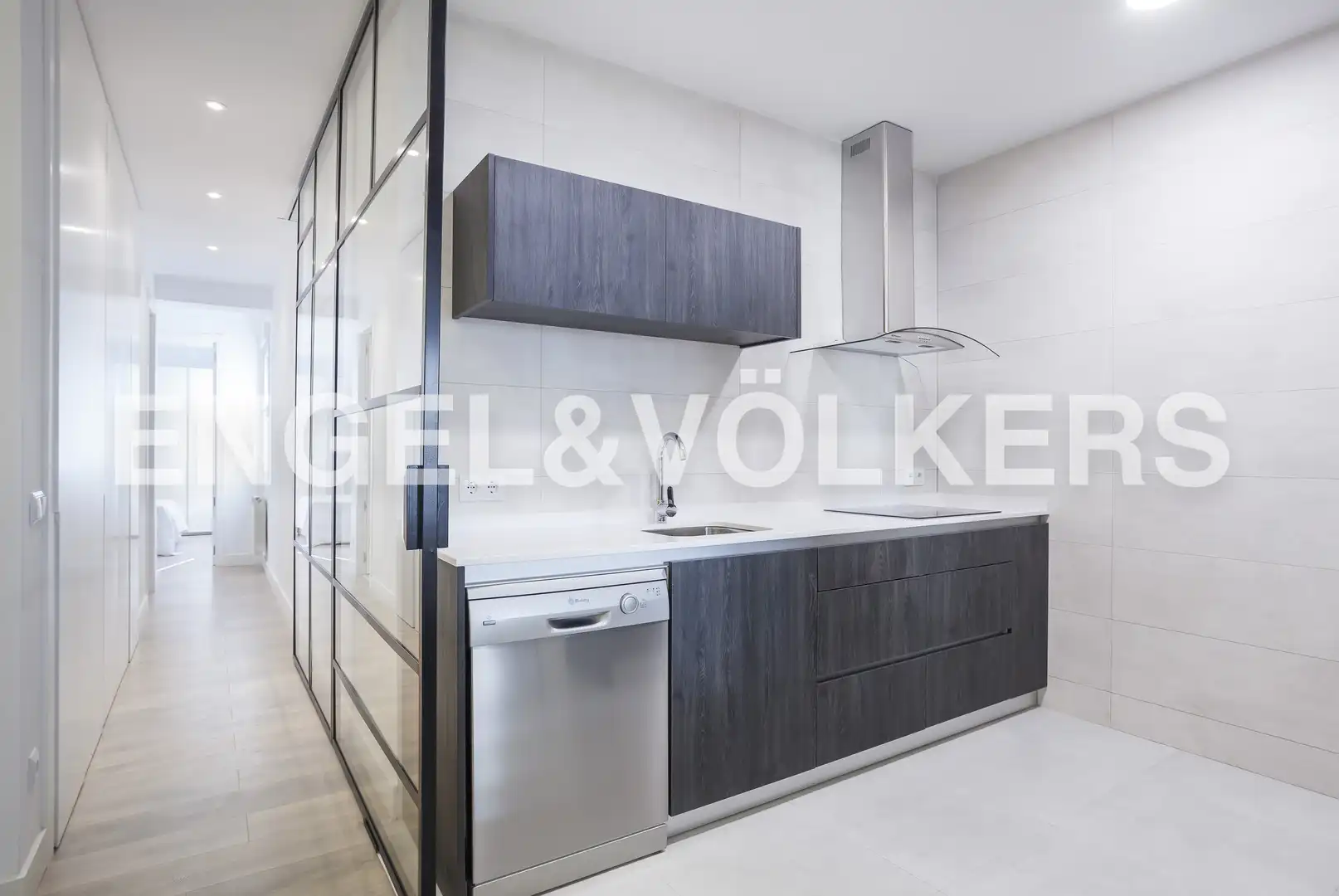 Kitchen of Flat for rent in Madrid  with Air Conditioner, Heating and Furnished