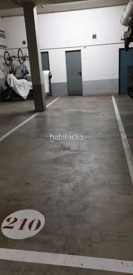 Einzelparkplatz zum Verkauf in Carrer de Santa Rosa 16, imagen 4