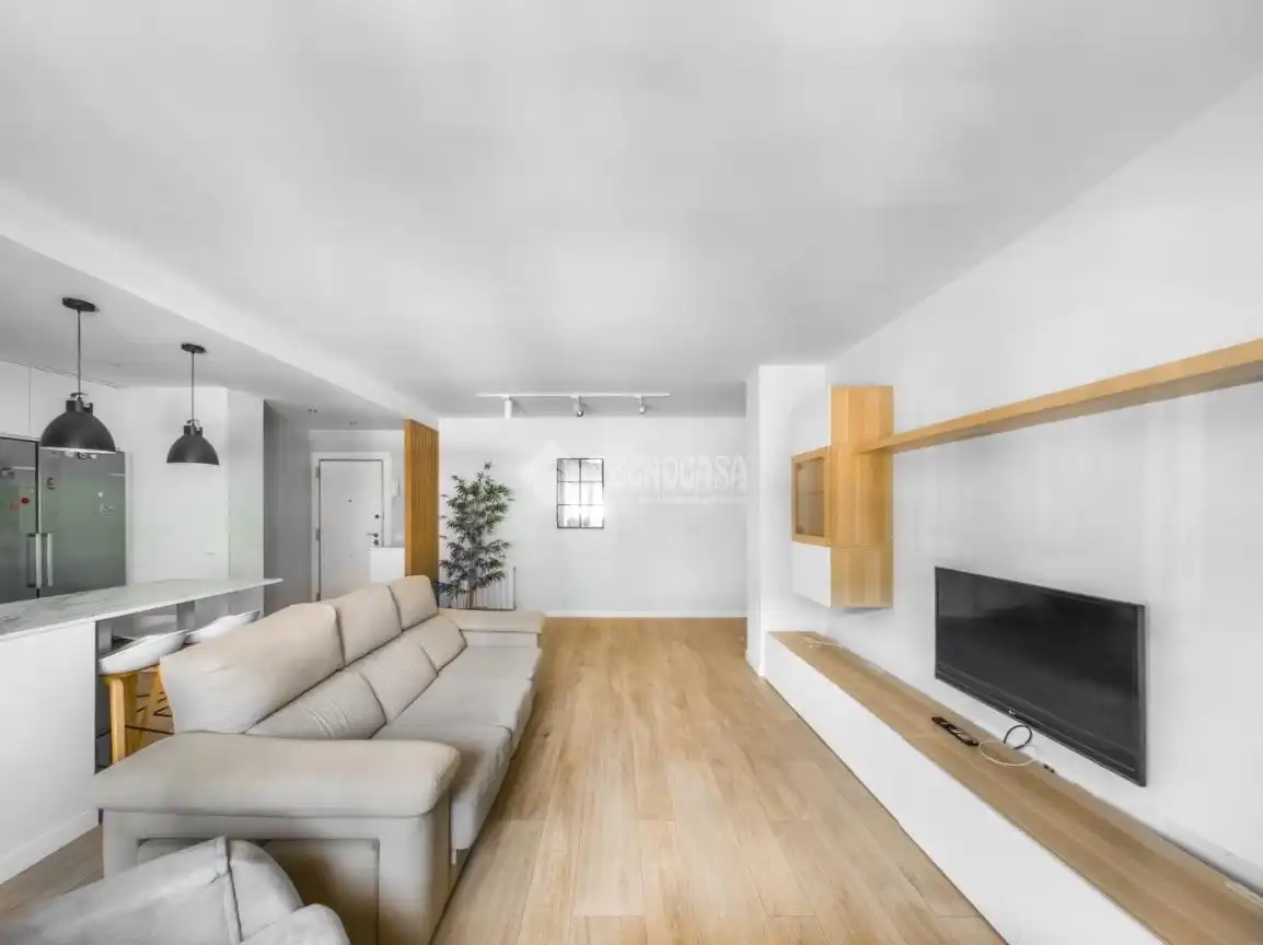 Sala de estar de Piso de alquiler en Madrid con Aire acondicionado, Calefacción y Trastero