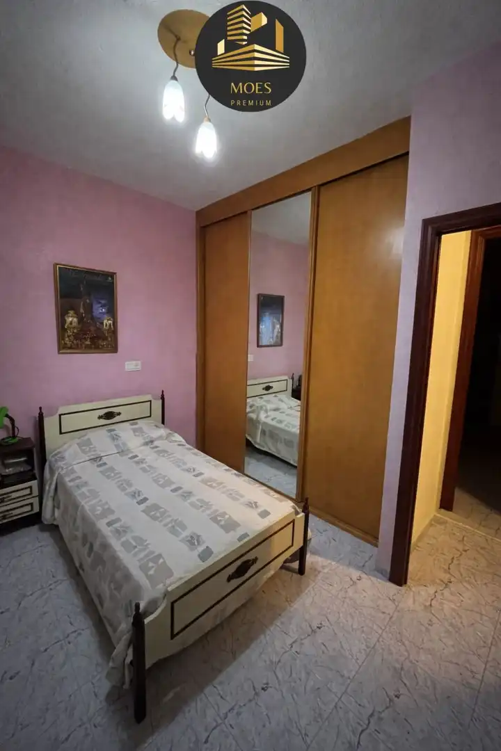 Dormitori de Casa o xalet en venda en Jaén amb Terrassa i Traster