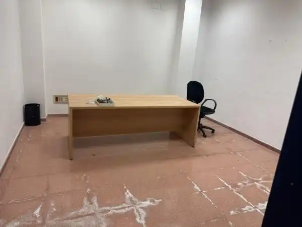 Büro zum Verkauf in Novelda mit Heizung