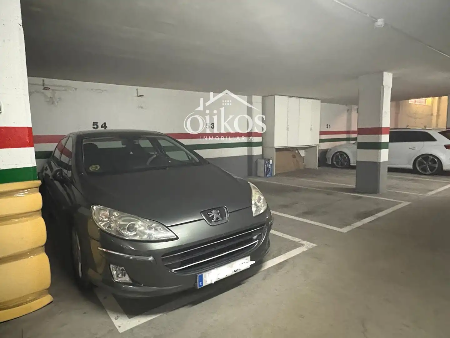 Parking de Piso en venta en Salamanca con Calefacción, Parquet y Piscina
