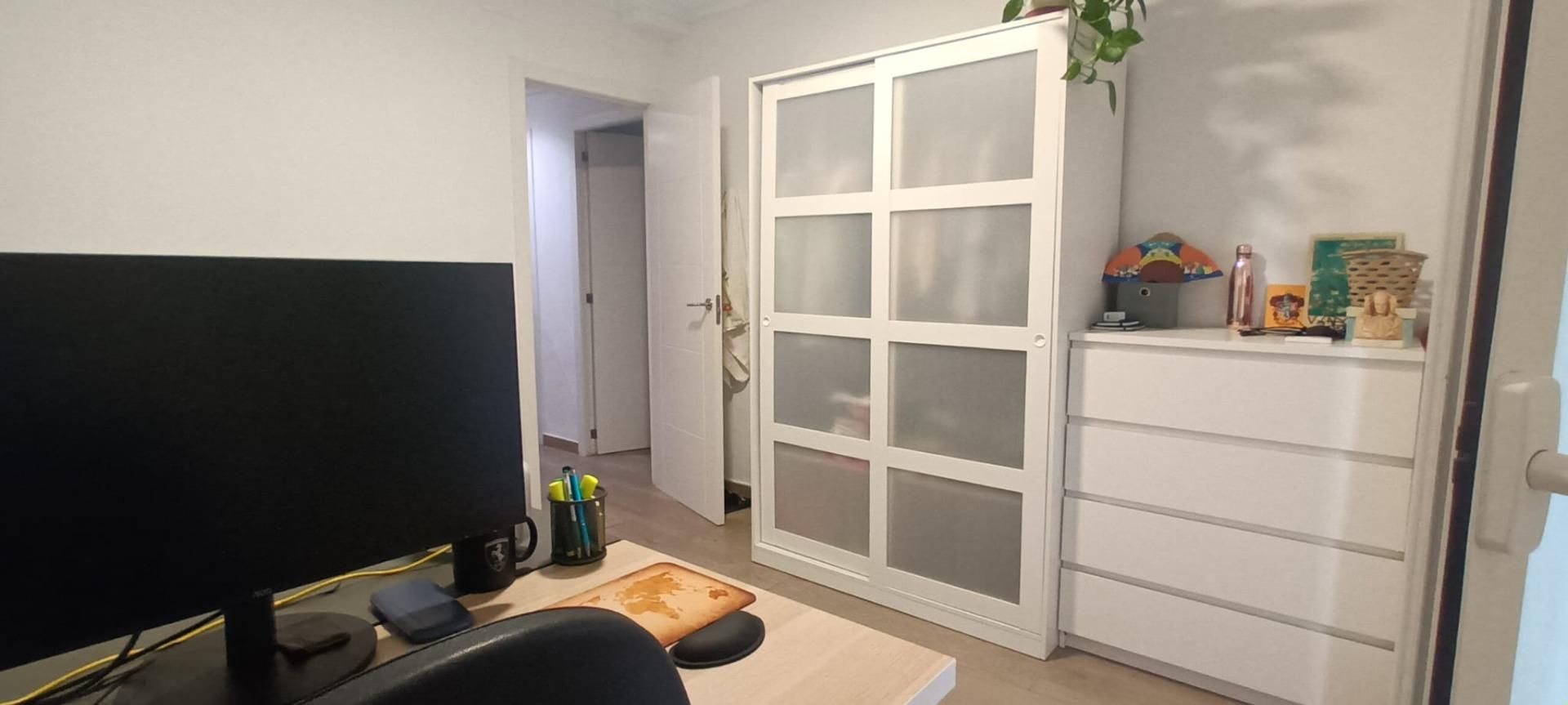 Dormitori de Apartament en venda en Elche / Elx