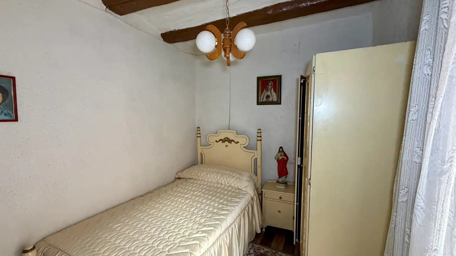 Bedroom of Houses for sale in Allo  with Heating