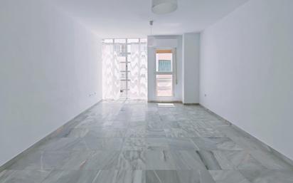 Flat for sale in San Fernando  with Balcony