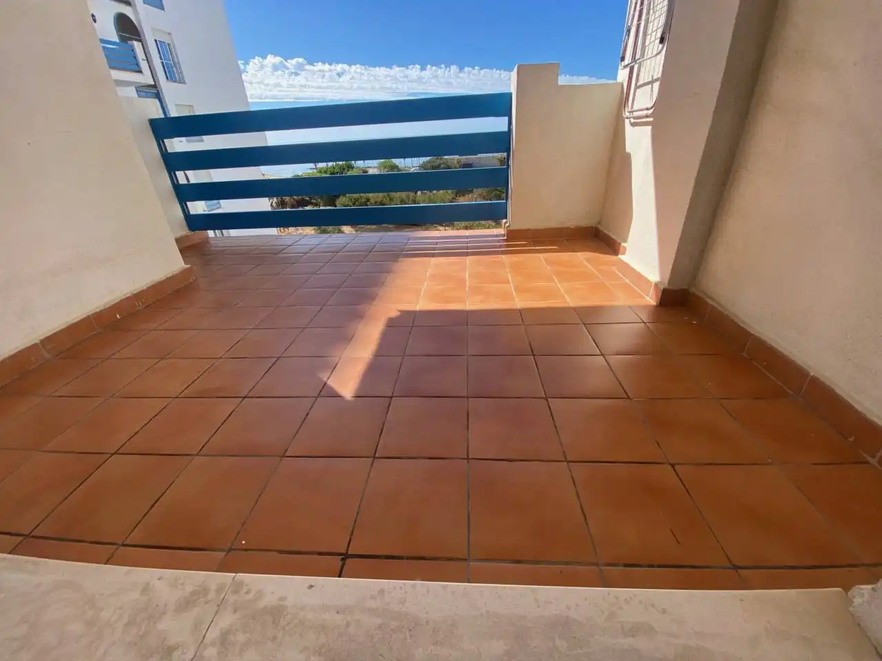 Piso con piscina en venta en Avenida Carmen 5, imagen 3