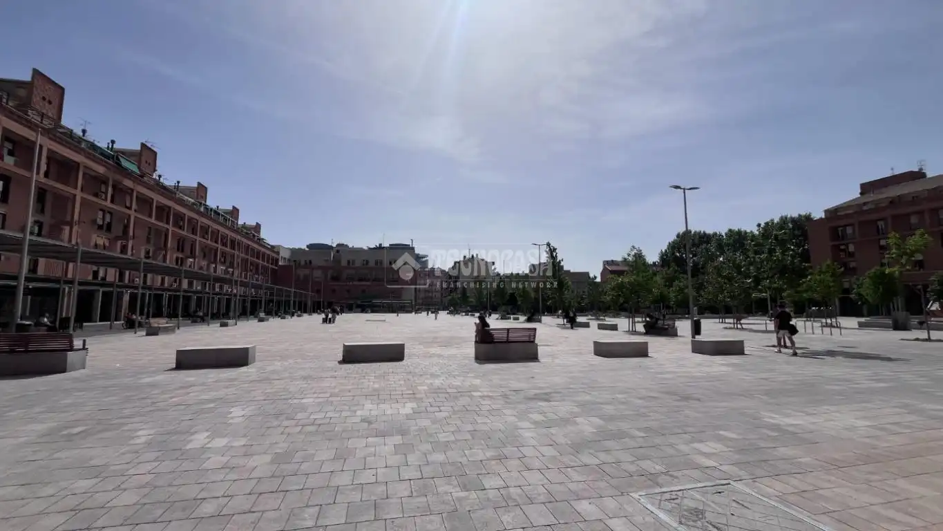 Vista exterior de Piso en venta en Madrid