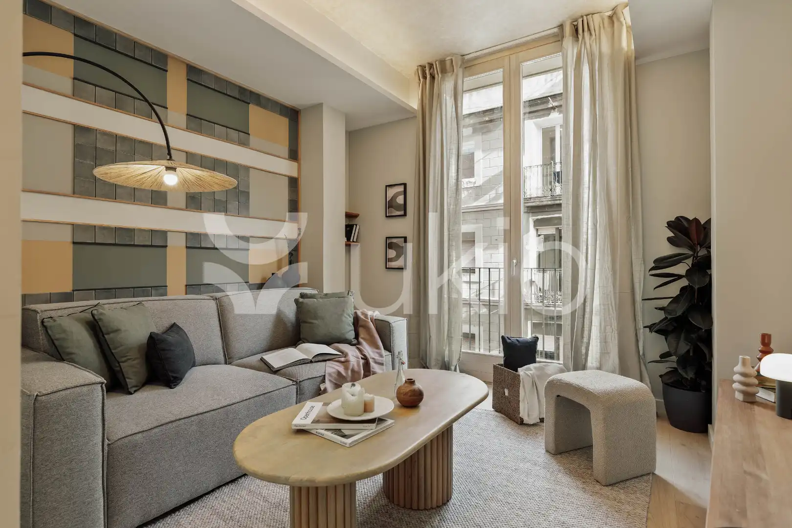 Apartamento con terraza en alquiler en Carrer del Portal Nou, imagen 6