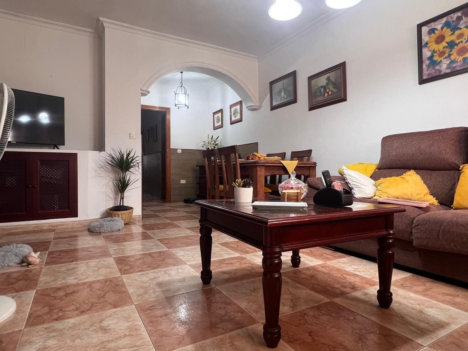 Sala d'estar de Casa o xalet en venda en Algeciras